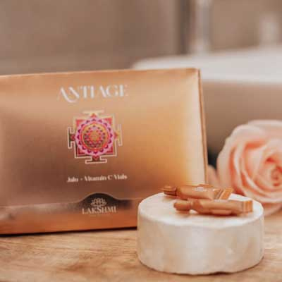 fiale idratanti e antiossidanti jaluronico  vit  c